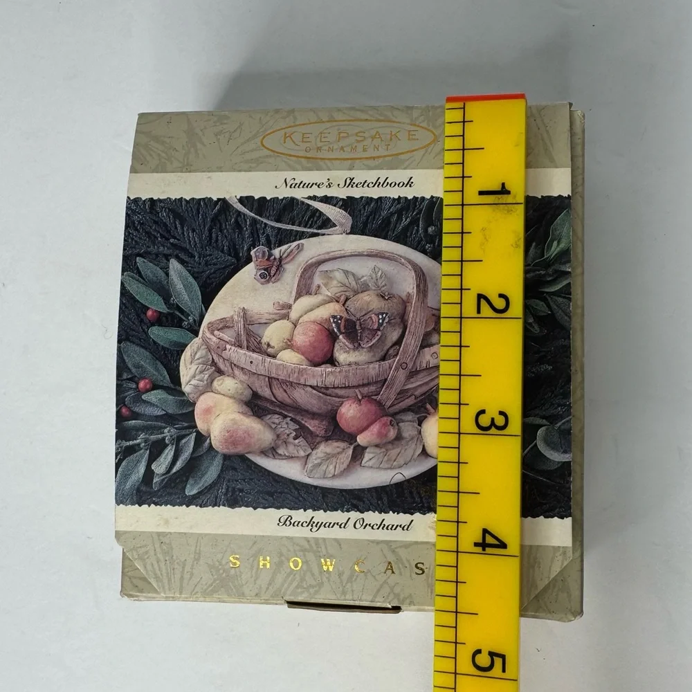 Hallmark Keepsake Ornament Natures Bounty Backyard Orchard 1995‎